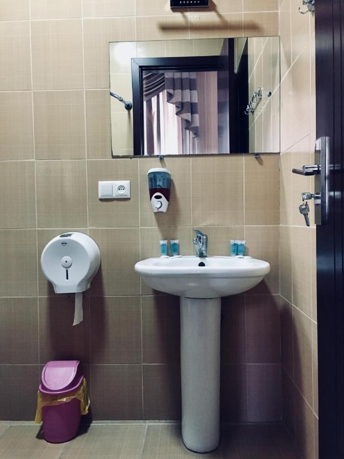 Hotel Nice Tbilisi Eksteriør bilde