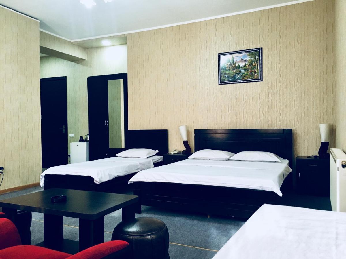 Hotel Nice Tbilisi Eksteriør bilde