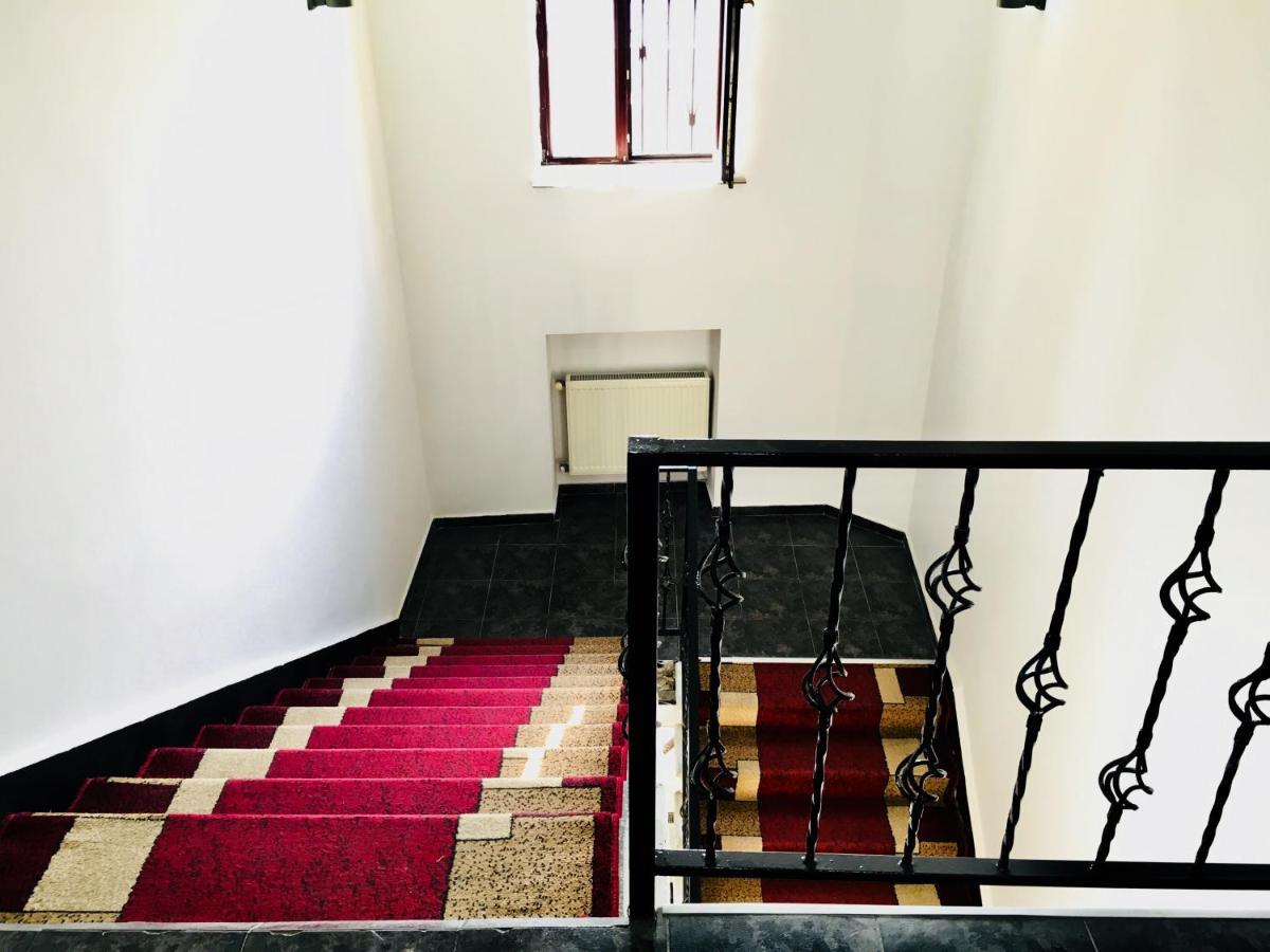 Hotel Nice Tbilisi Eksteriør bilde